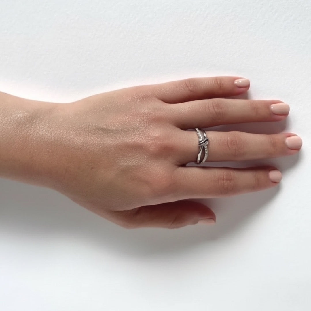 Anillo Entrelazado — BRAVA